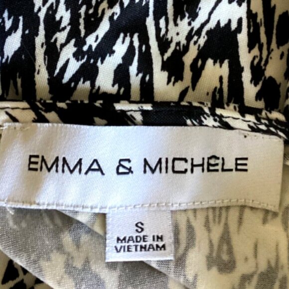 EMMA & MICHELE V Neck Side Tie Romper with Pockets Sz S #141L - Picture 6 of 8